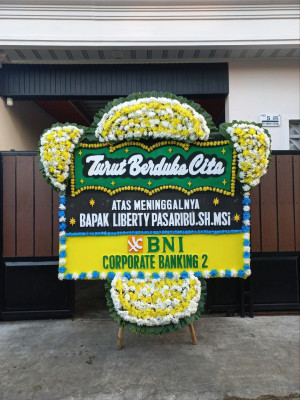 Papan Bunga Duka di Tanjung Palas Tengah
