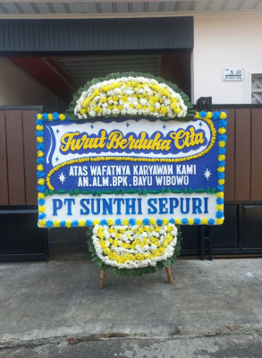 Papan Bunga Duka di Tanjung Palas Tengah