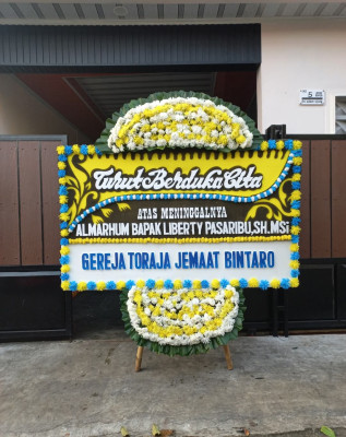 Papan Bunga Duka di Tanjung Palas Tengah